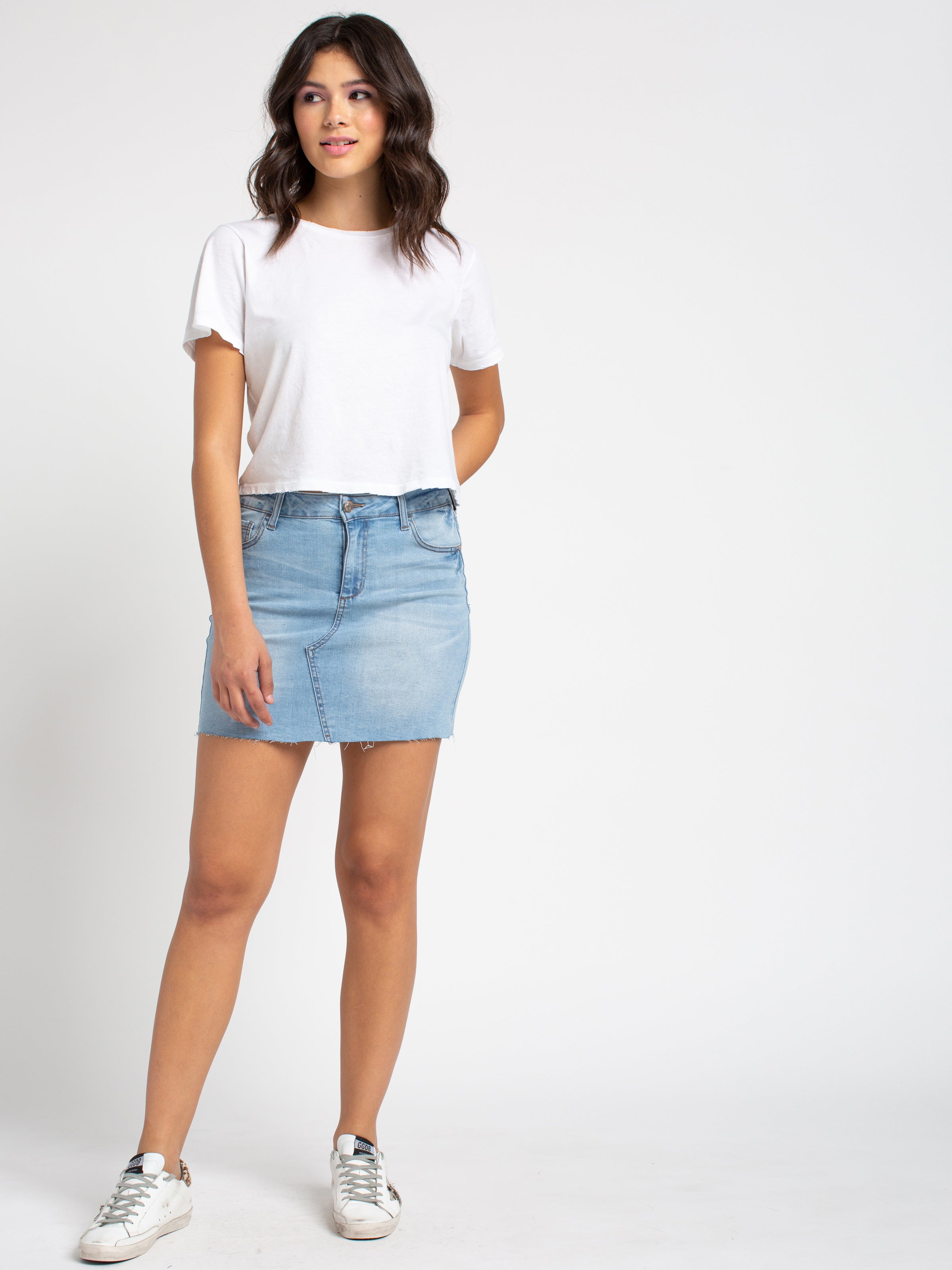 Celebrity pink outlet white denim skirt